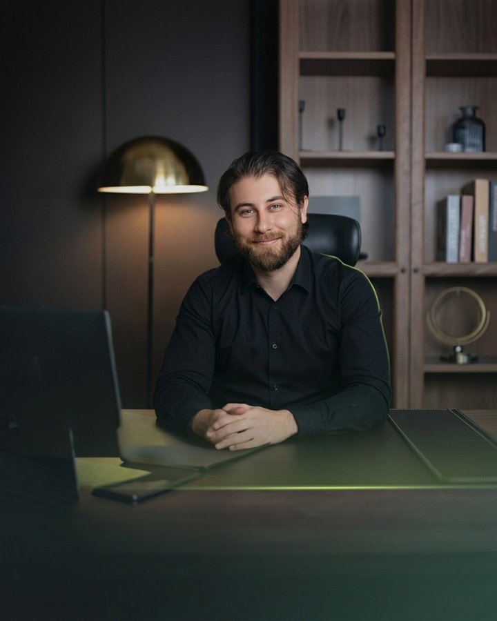 Mustafa Yigit, Founder von elevatem